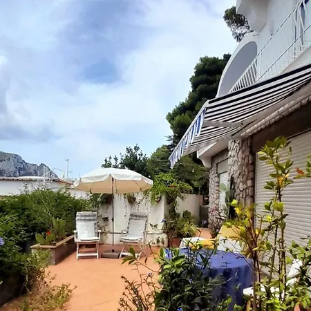 別荘 Villetta Rosetta カプリ