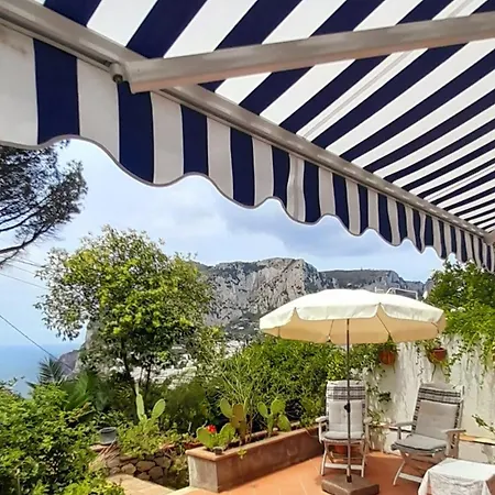 Villetta Rosetta * カプリ