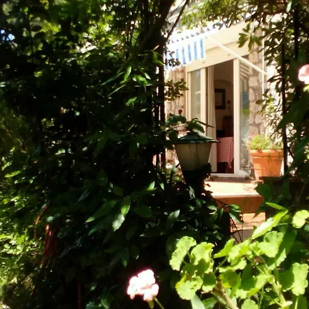 Villetta Rosetta * カプリ